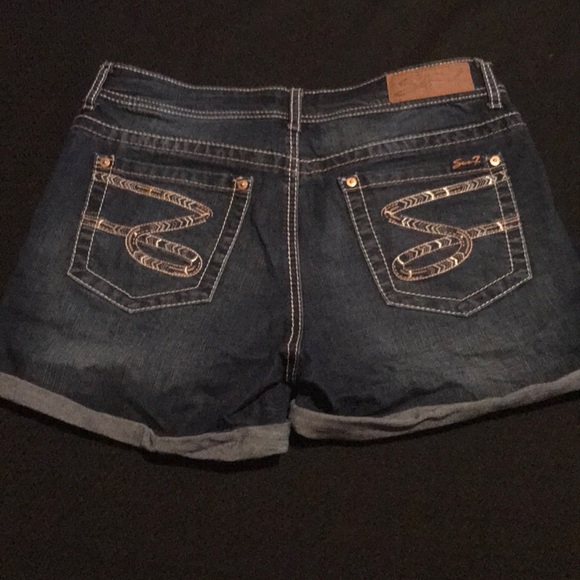 Seven7 blue jean shorts - Picture 5 of 8